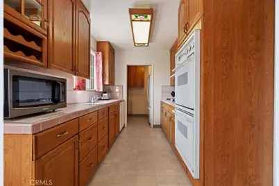 333 S Pampas, Rialto, CA 92376 - Photo 17