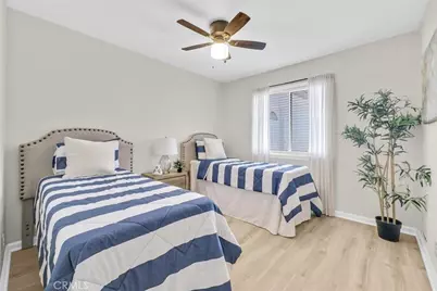 112 Stanford Lane, Seal Beach, CA 90740 - Photo 17