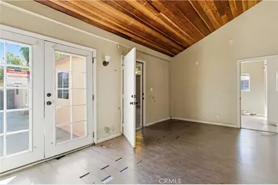 15000 Hamlin Street, Van Nuys, CA 91411 - Photo 11