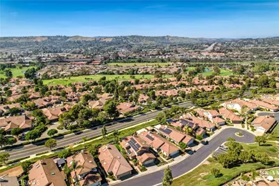 27525 Paseo Toluca, San Juan Capistrano, CA 92675 - Photo 33