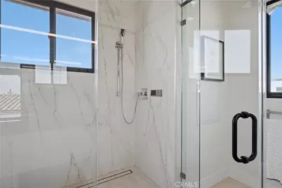 5108 Gordon Lane, San Diego, CA 92109 - Photo 13