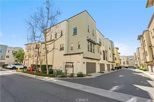 150 Fixie, Irvine, CA 92618 - Photo 3