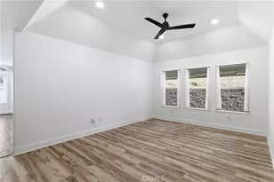 3205 Flintridge, Bakersfield, CA 93306 - Photo 11