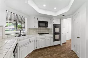 3205 Flintridge, Bakersfield, CA 93306 - Photo 13