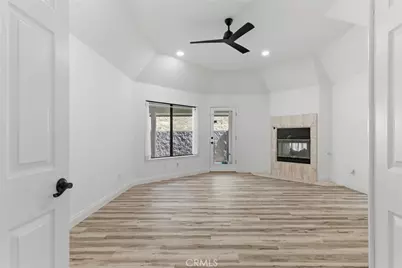 3205 Flintridge, Bakersfield, CA 93306 - Photo 31