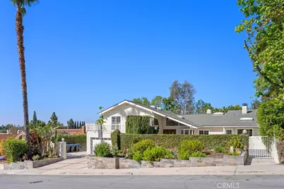 26581 Saddleback Dr, Mission Viejo, CA 92691 - Photo 3