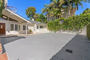 26581 Saddleback Dr, Mission Viejo, CA 92691 - Photo 5