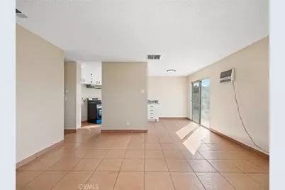 16615 Batson Place, Victorville, CA 92395 - Photo 5