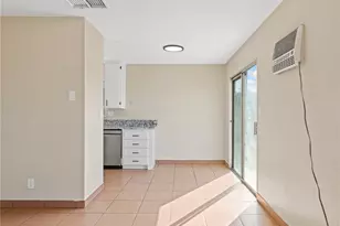 16615 Batson Pl, Victorville, CA 92395 - Photo 7