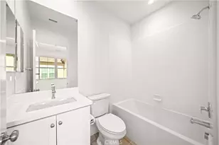 136 Newburry, Irvine, CA 92618 - Photo 23