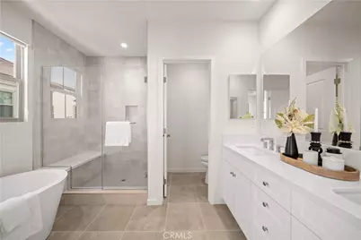 136 Newburry, Irvine, CA 92618 - Photo 19