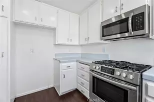 428 W First St, Tustin, CA 92780 - Photo 13