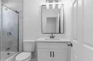 3972 Hubert Ave, Los Angeles, CA 90008 - Photo 21