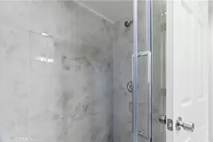 3972 Hubert Ave, Los Angeles, CA 90008 - Photo 35