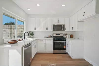 936 S Pearwood, Anaheim, CA 92806 - Photo 13