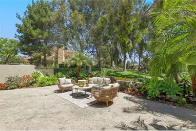 2 Via Empanada, Rancho Santa Margarita, CA 92688 - Photo 25