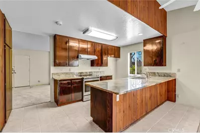 19435 Almadin, Cerritos, CA 90703 - Photo 7