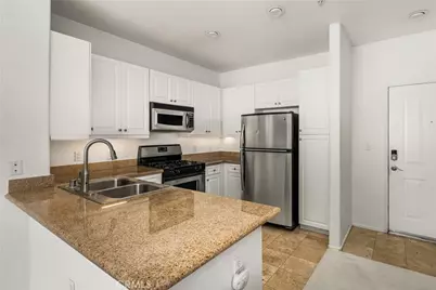 3202 Watermarke, Irvine, CA 92612 - Photo 9
