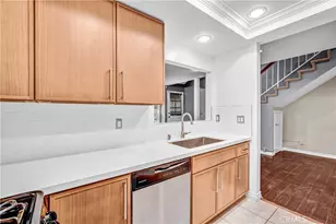 2325 S Mira Ct, Anaheim, CA 92802 - Photo 21