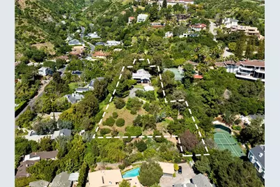 1000 N Bundy, Los Angeles, CA 90049 - Photo 5