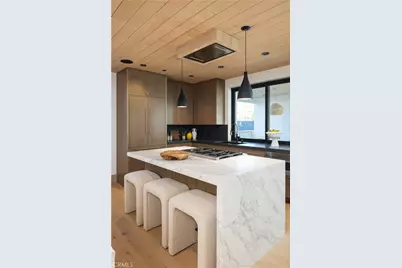 519 1/2 Narcissus Avenue #B, Corona del Mar, CA 92625 - Photo 5