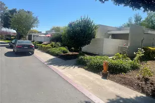 2189 Via Mariposa E, Laguna Woods, CA 92637 - Photo 17