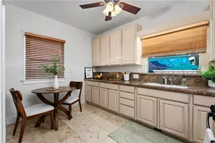 2820 E Colorado St, Long Beach, CA 90814 - Photo 11