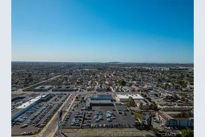 8559 Artesia Boulevard, Bellflower, CA 90706 - Photo 35