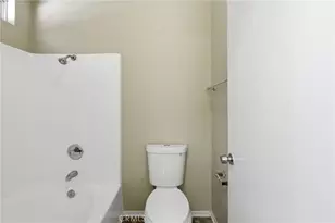 2002 Medical Center, Perris, CA 92571 - Photo 35