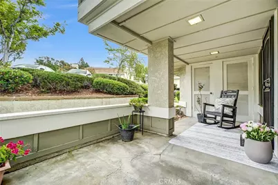 25713 Sycamore Pointe, Lake Forest, CA 92630 - Photo 9