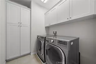 113 Hanging, Irvine, CA 92620 - Photo 25