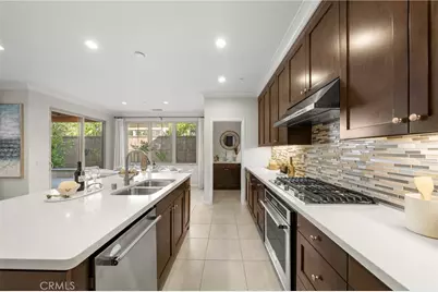 113 Hanging, Irvine, CA 92620 - Photo 11