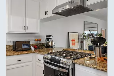 279 N Sacramento Street, Orange, CA 92867 - Photo 17