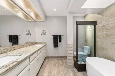 16580 Bordeaux, Huntington Beach, CA 92649 - Photo 11