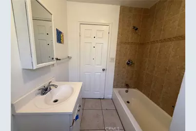 2303 W 75th Street, Los Angeles, CA 90043 - Photo 11