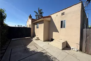 2303 W 75th St, Los Angeles, CA 90043 - Photo 19