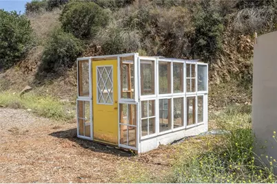 11101 Spanish Hills Dr, Corona, CA 92883 - Photo 37