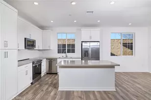 16540 Stone Pne Ln, Fontana, CA 92336 - Photo 13