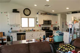 11822 Flushing, Victorville, CA 92392 - Photo 7