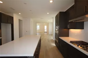 27328 Bear Paw Ln, Valencia, CA 91381 - Photo 3