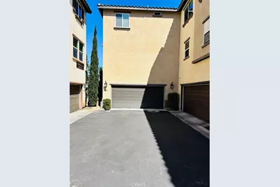 120 S Pacific  Ave #34, Santa Ana, CA 92703 - Photo 31