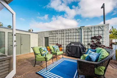 8282 Artista Drive, Huntington Beach, CA 92646 - Photo 13