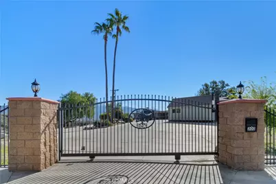 300 Anderson, Hemet, CA 92544 - Photo 9