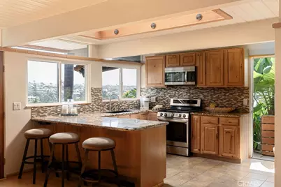 266 Del Gado, San Clemente, CA 92672 - Photo 5