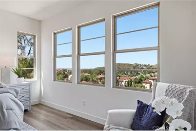 57 Sweet Bay, Irvine, CA 92603 - Photo 11