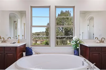 57 Sweet Bay, Irvine, CA 92603 - Photo 49