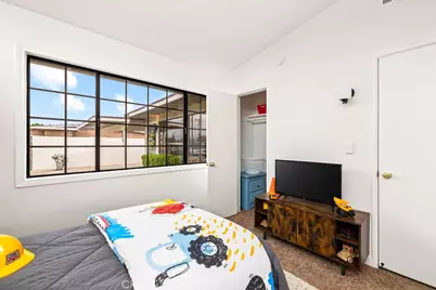 249 W Alru, Rialto, CA 92376 - Photo 19