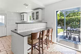 17102 Kampen Ln, Huntington Beach, CA 92647 - Photo 23