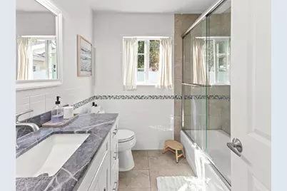 17102 Kampen Lane, Huntington Beach, CA 92647 - Photo 15