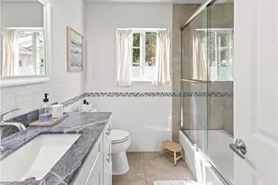 17102 Kampen Ln, Huntington Beach, CA 92647 - Photo 15